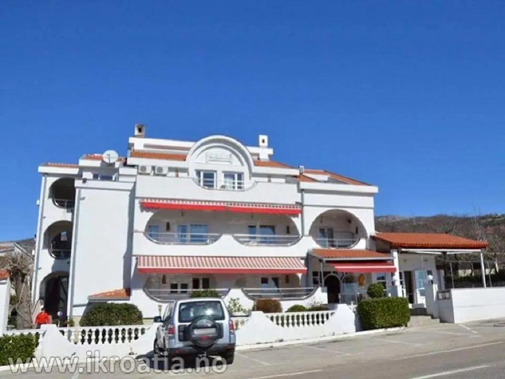 Guest House Garfild 2 Novi Vinodolski